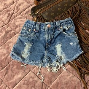 Baby cutoff Levi shorts